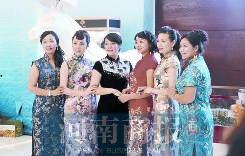 国产名媛赴美视频,奢华生活背后的真实故事